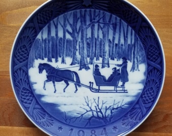 Vintage Royal Copenhagen Porcelain Christmas Plate Jule After 1984 Jingle Bells