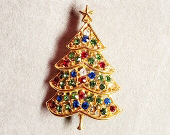 Vintage Gold Tone Rhinestone Embellished Christmas Holiday Tree Brooch Pin Unsigned