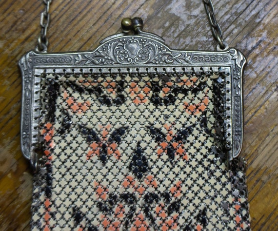 Antique Mandalian Mfg Co Mesh Enameled Flapper Pur