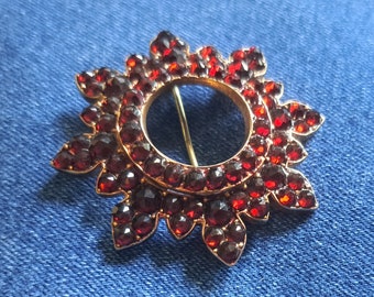 Antique 9 Karat Gold Garnet Victorian Brooch Pin