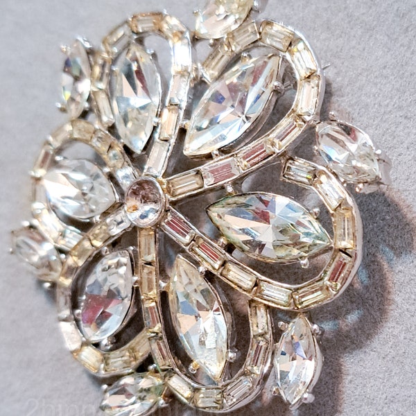 Signed 1950s Vintage Joseph Wiesner Clear Rhinestone Brooch Pin for Repairs Reastoration Parts Arts Recycle Upcycle Reuse