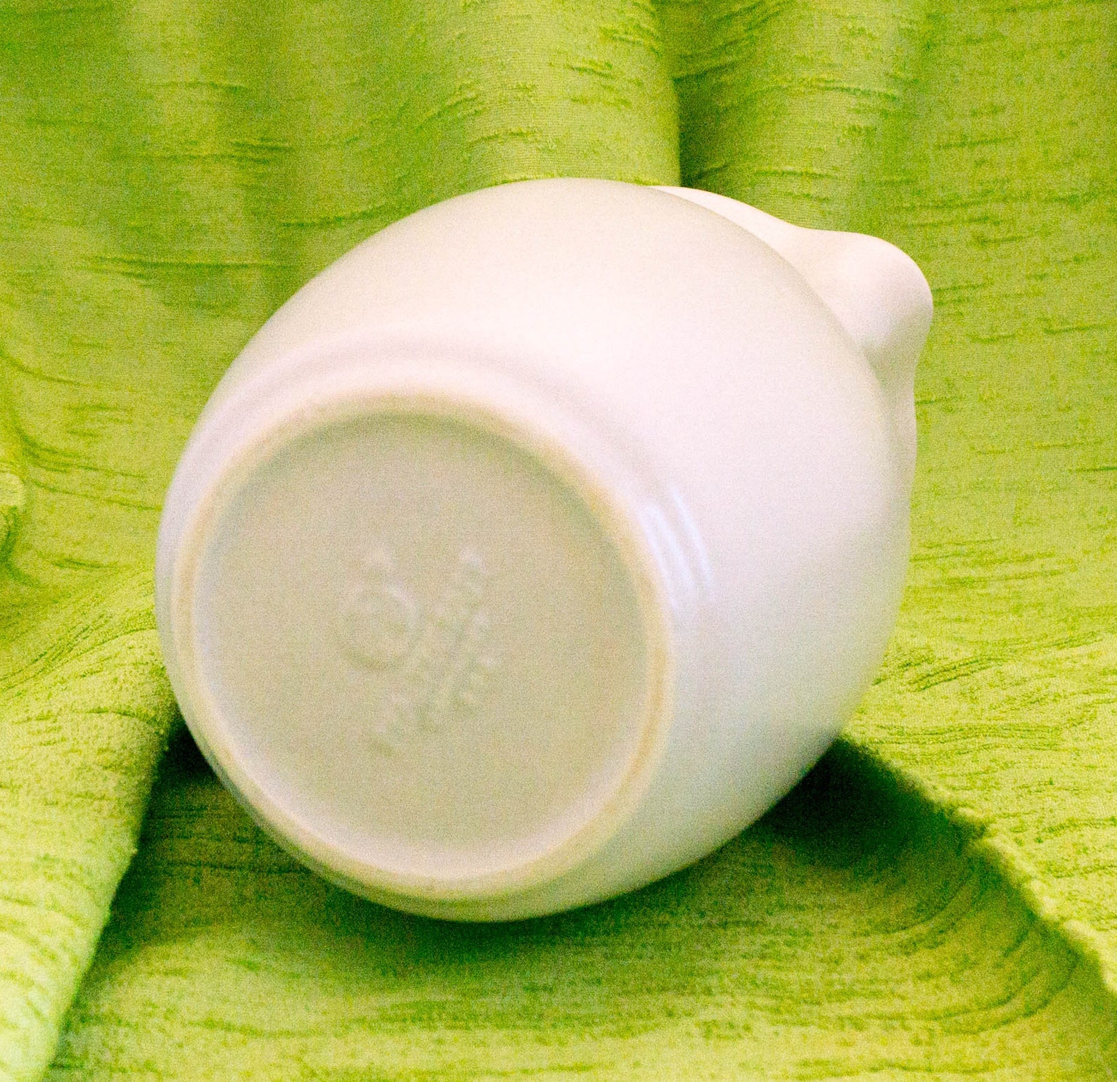 Discontinued Retired Pfaltzgraff Yorktowne Pattern 32 ounce Etsy