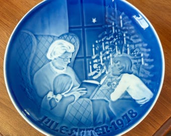 Jule After 1978 - Collector Plate New in Box by BING & GRONDAHL New photos