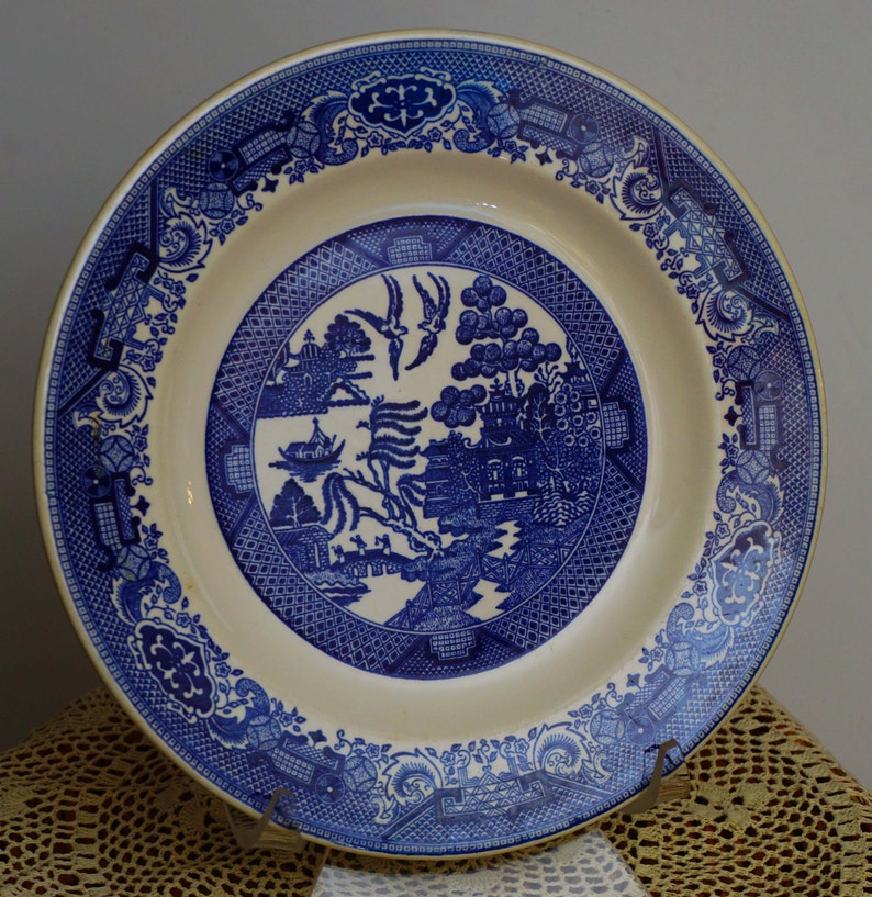 Vintage Discontinued Royal Ironstone Blue Willow Transferware Dinner Plates