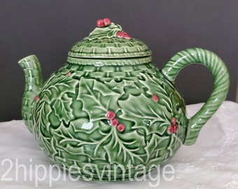 Vintage Bordallo Pinheiro Art Pottery Christmas Holly Berry Teapot Lid Only * Made in Portugal Majolica