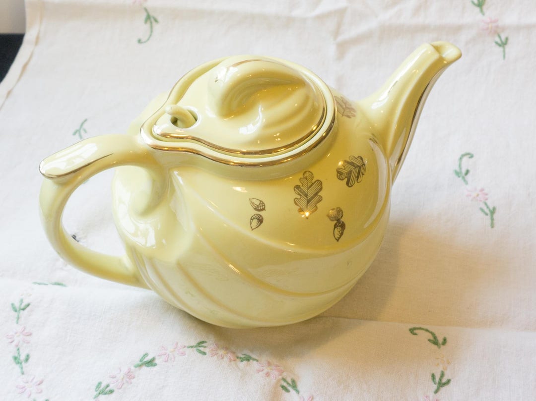 Vintage Hall 0799 6 Cup Parade Teapot Yellow With Gold Trim, Acorns