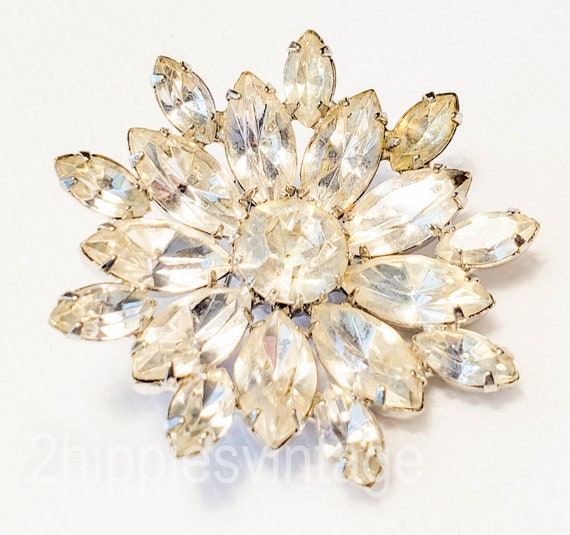 Large Concave Rhinestone Flower Brooch Pin Brooch - image 2