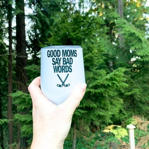 Les bonnes mamans disent de mauvais mots, Tumbler de hockey, Kota Couture, Tumbler de vin