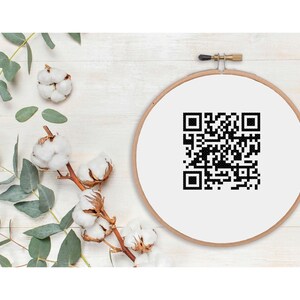 Wzór krzyżykowy na Walentynki, Wzór krzyżykowy z kodem QR na Walentynki, Kocham Cię do księżyca i z powrotem