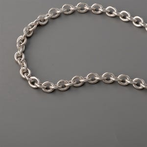 Minimalist silver chain men