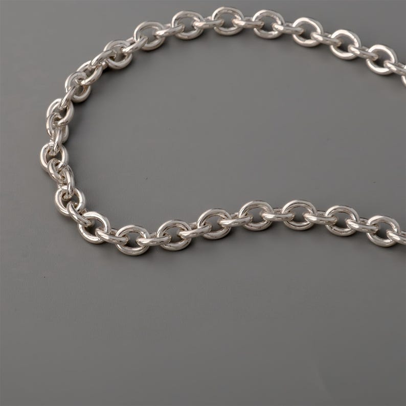 Minimalist silver chain men