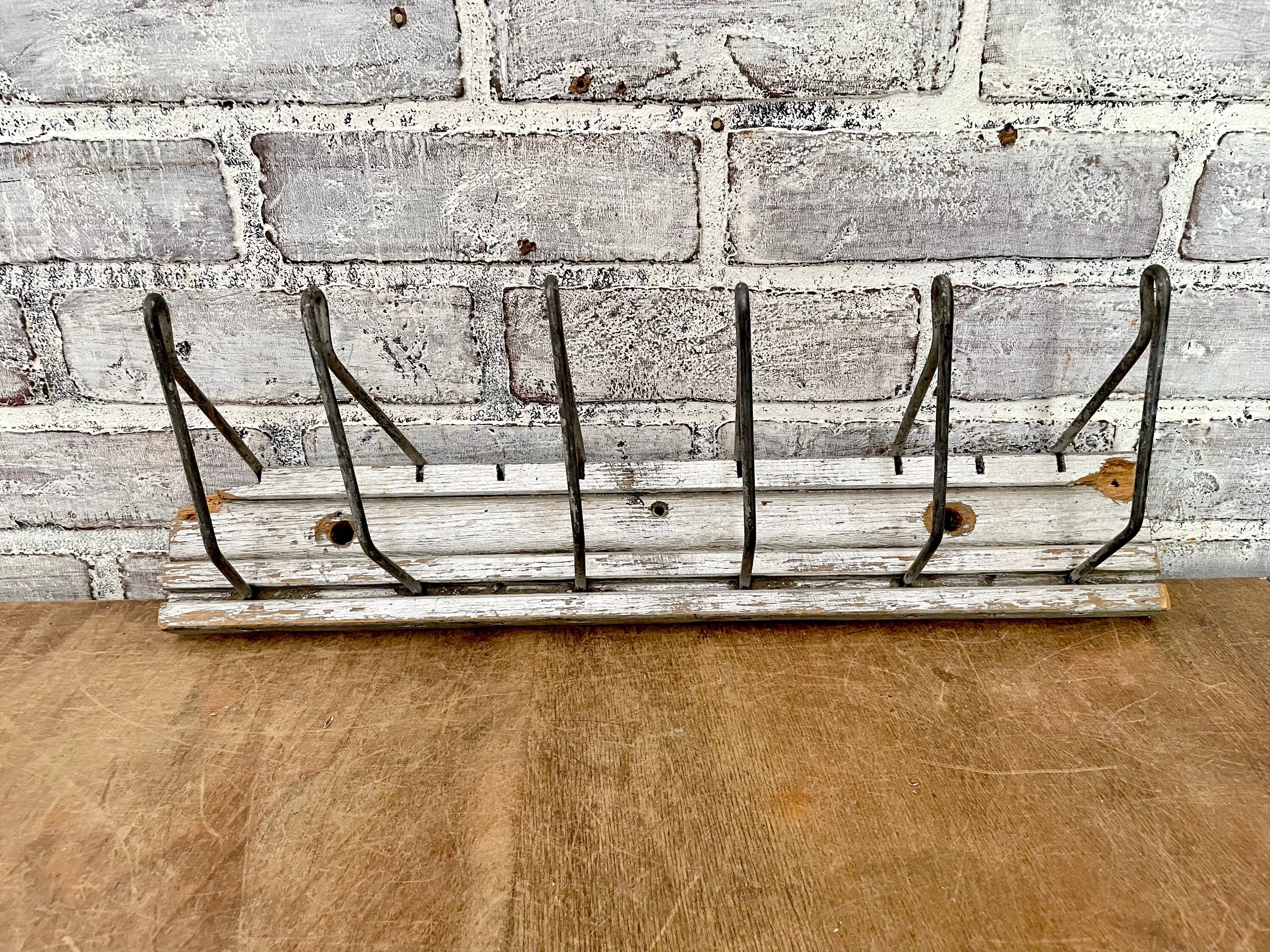 Repurposed Fan Belt Rack: Rustic Coat, Hat & Towel Holder - Etsy