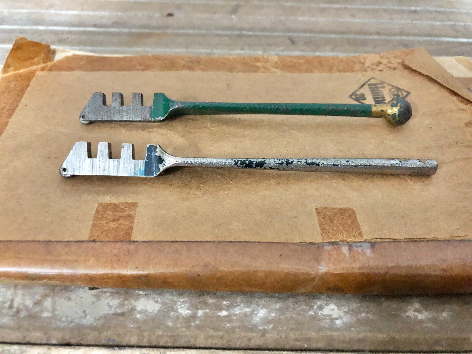 Fletcher Glass Cutting Tool Set of 2 Green and Black Etsy