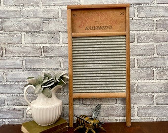 Dura Vida Wood and Metal Washboard!  Vintage Laundry Decor!