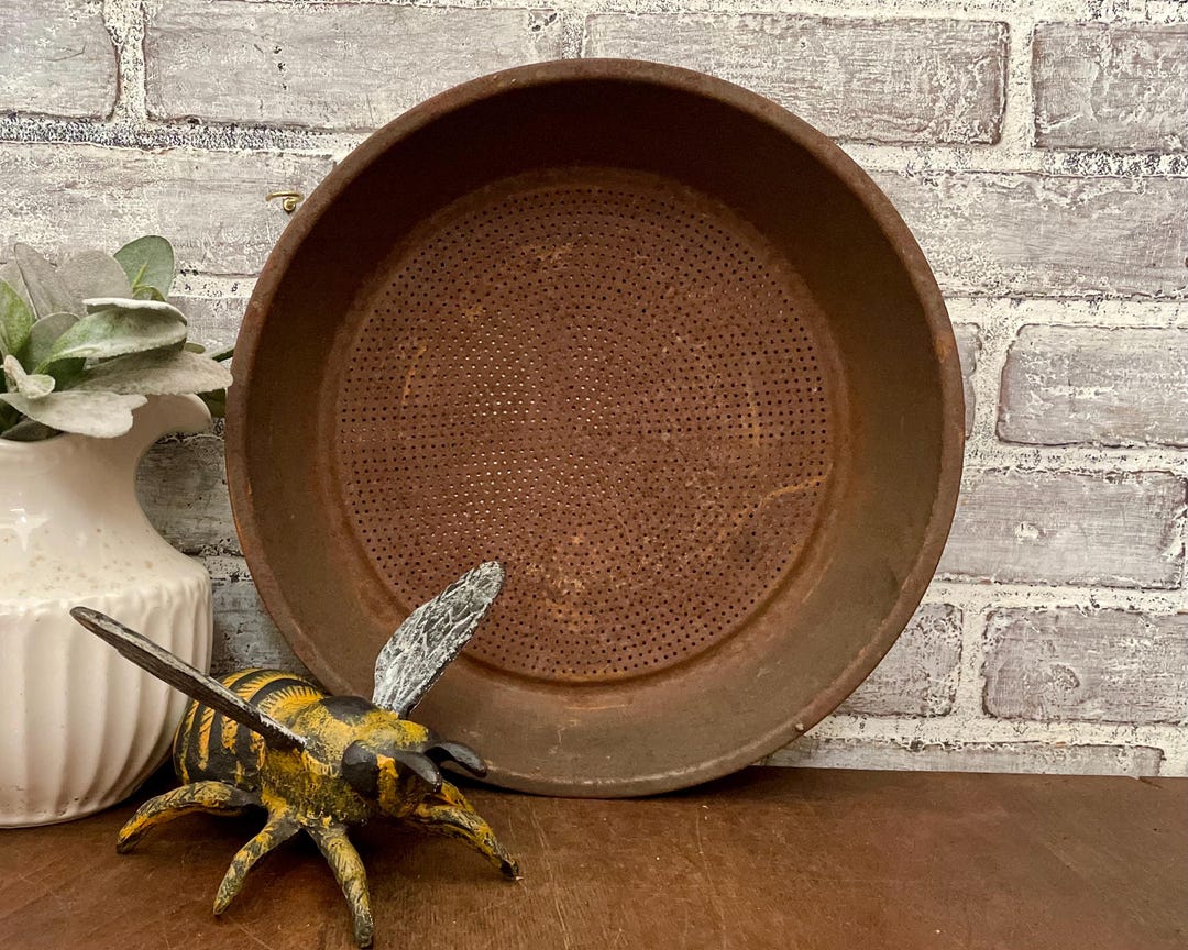 Rusty Colander Round Screen Metal Sifter Antique Colander Rusty Strainer Draining ...