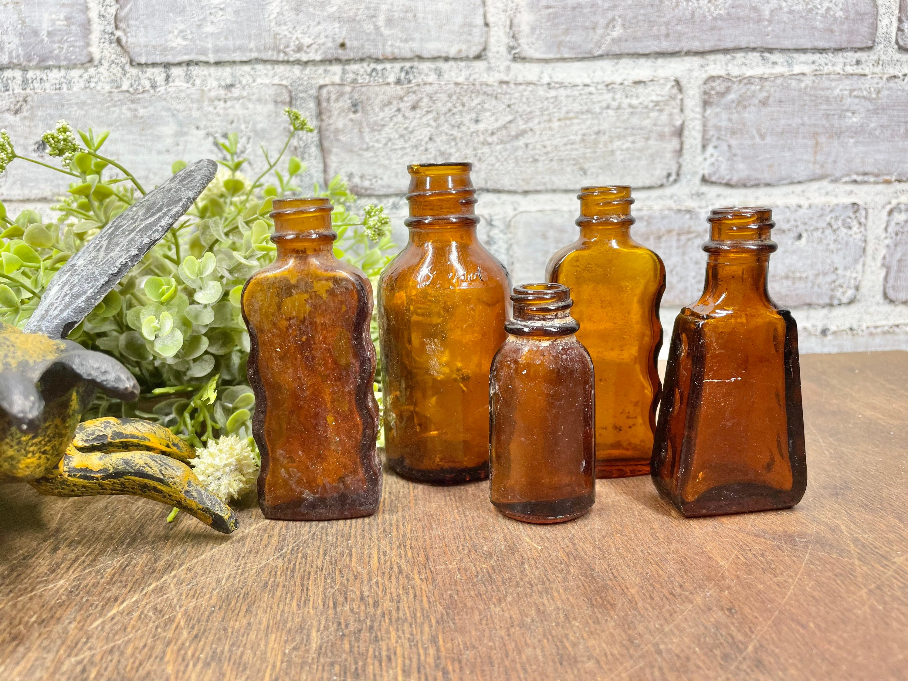 Brown Apothecary Glass Storage Bottle w/ Lid, Botanical Jar Stem