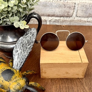 Fabulous 1930’s Round Sunglasses! Antique Eyewear! Flat Bridge!