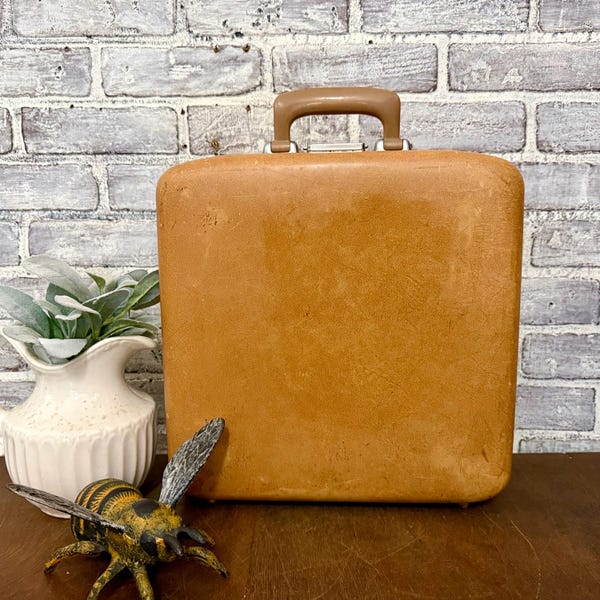 Vintage Typewriter Case - Light Brown.
