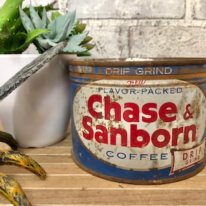 Chase & Sanborn Coffee Can with Lid! Vintage Farmhouse Decor! Advertising! Farmhouse Christmas!