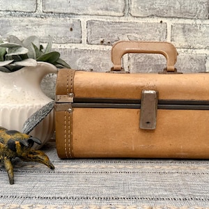 Samsonite Royal Traveler Train Case! Vintage Suitcase! Camel Luggage!