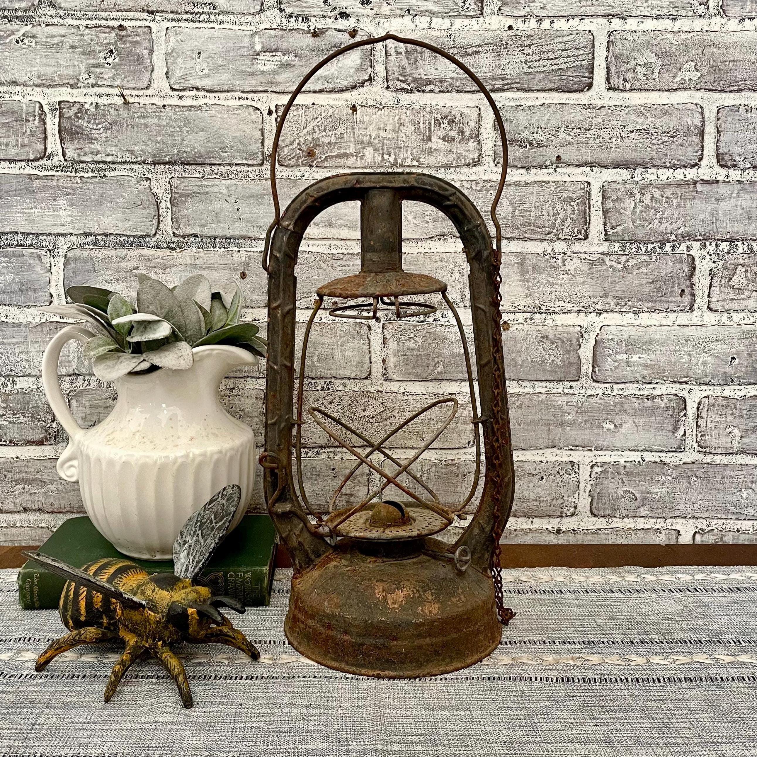 DIETZ MONARCH N.Y. U.S.A. ＊6961321 Vintage Dietz Monarch New York NY USA Lantern Fitzall Red