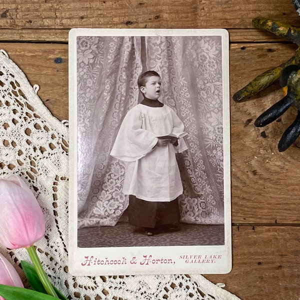 1800’s Catholic Altar Boy Cabinet Card! Victorian Photo Card! Antique Photography!