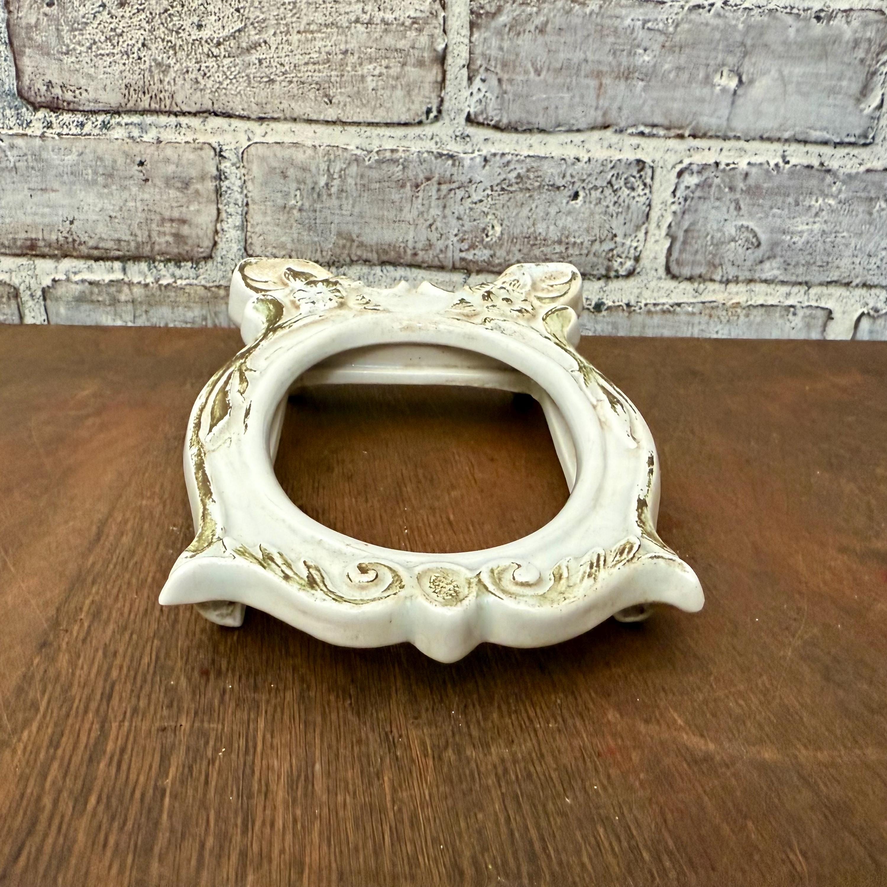 Vintage White & Gold Ceramic Picture Frame! - Etsy