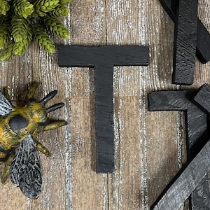 Lettre initiale T en bois noir de 7 po. ! Décoration alphabet vintage découpée à la main ! Lettre monogramme !