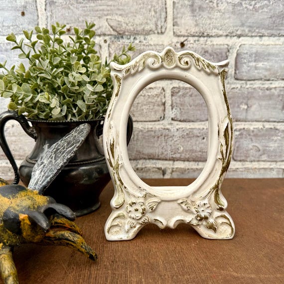 Vintage White & Gold Ceramic Picture Frame! - Etsy