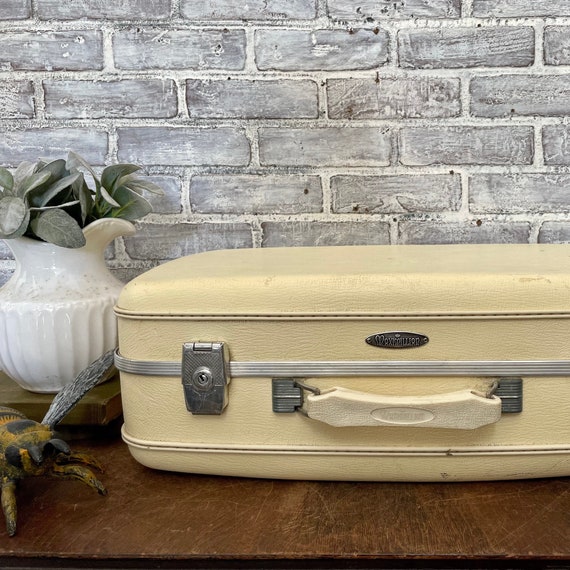 Maximillian Maxonite Suitcase! Pale Yellow Suitcas