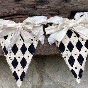 Vintage Shabby Farmhouse Halloween Harlequin Garland | Harlequin Christmas Garland | Vintage Circus Harlequin Birthday Rag Garland Banner