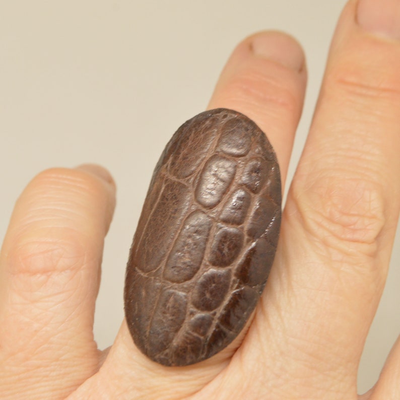 Large leather Ring geometric ovale embossed Leather jewelry