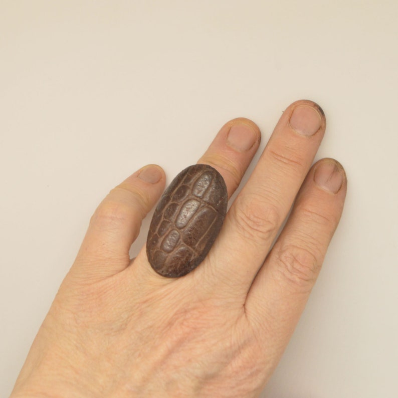 Large leather Ring geometric ovale embossed Leather jewelry