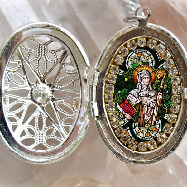 Heilige Gertrudis van Nijvel medaillon groot ketting handgemaakte katholieke christelijke religieuze sieraden medaille hanger