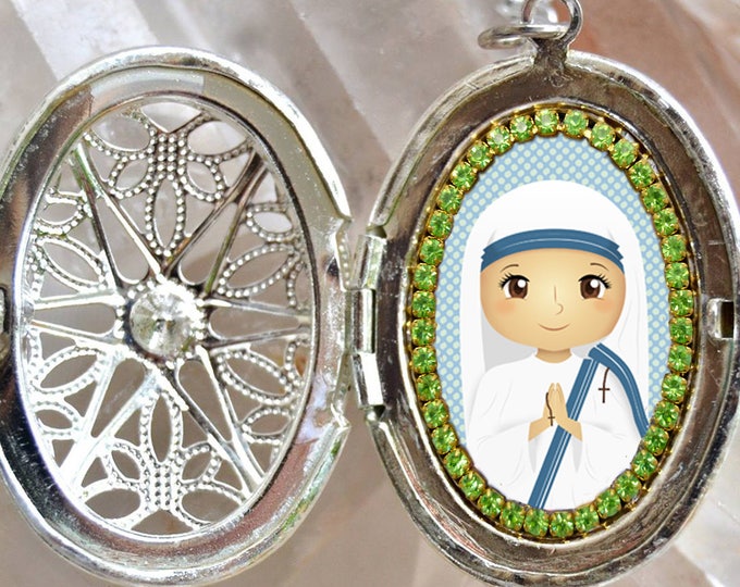 Saint Mother Teresa of Calcutta Handmade Necklace Catholic Christian Religious Jewelry Medal Pendant Madre Teresa of Calcutta