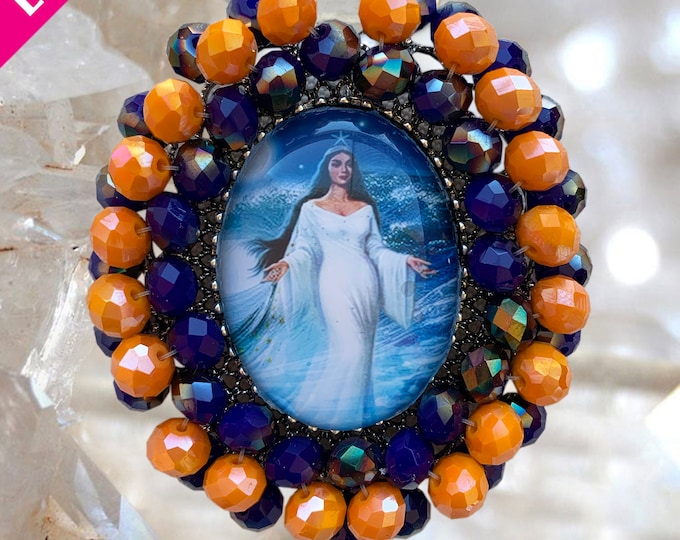Medallion of Queen of The Sea Orixá - Hand Embroidered with Glass Beads