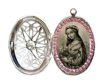 Treasure of Faith: Saint Philomena Secret Portrait Locket - Een testament voor onschuld en genade