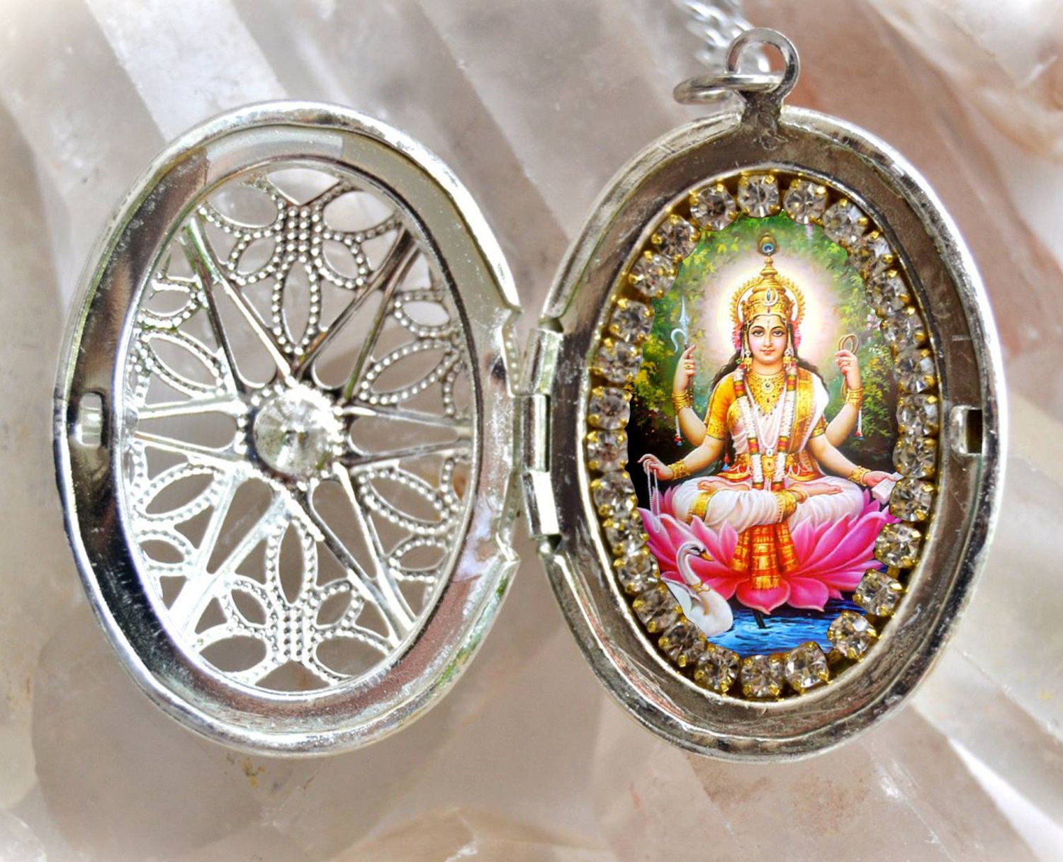 Vandana name locket Clearance