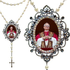 Pope Leo XIV Rosary; New American Pope Commemorative Rosary; First American Pope; Papal Rosary Gift; Robert Francis Prevost; Leo XIV Pendant