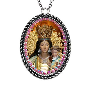 Collar de Nuestra Señora de los Desamparados; Colgante de la Virgen de los Desamparados; Regalo católico para los abandonados; Protectora de los enfermos y olvidados