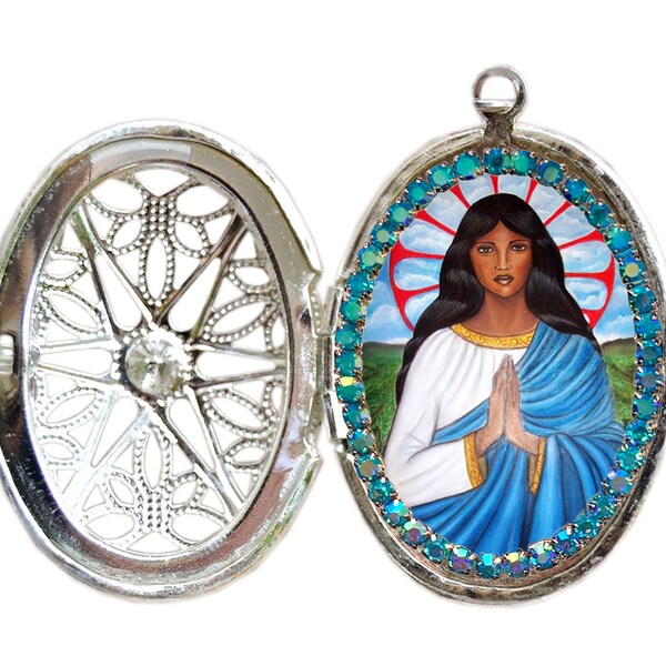 Divine Guardian Saint Sarah Kali Locket - Vintage-Inspired Spiritual Amulet