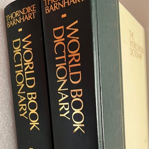 The world book dictionary 2 large volumes A-K L-Z illustrated dictionary English Dictionary image 1