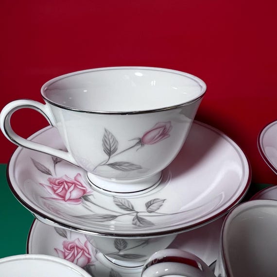 Vintage Noritake Japan Rosemarie Footed Cups Saucers Setting for 8