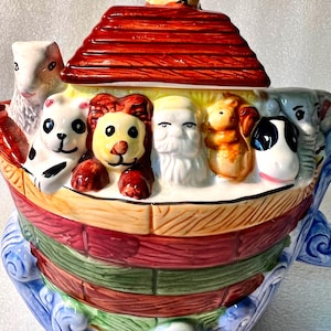 Théière de Noël Arche de Noé vintage : design animalier en céramique fantaisiste
