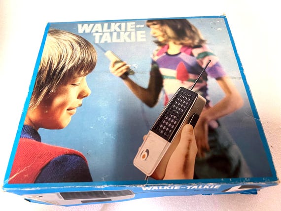 1970年代のビンテージ・トランシーバー・ボックスセット – マルタ製
