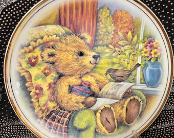 Teddy Bear Plate: Gold Gilt Rim, Fine Bone China, Staffordshire