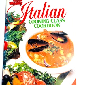Vintage The  Australian Women&#39;s Weekly Italian Cooking Class Cookbook 1981