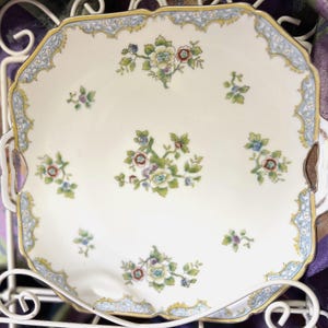 Bandeja para servir vintage Noritake Japón con asas laterales, bonito dorado floral, hecha en Japón. Artesanía japonesa Noritake, delicada y elegante.