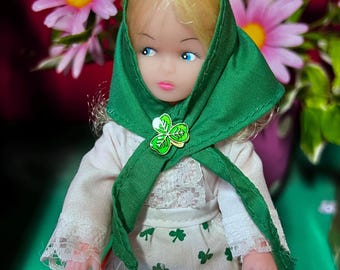 Irish Doll Ireland Shamrock  Vintage  Souvenir Costume  Doll 17 cm