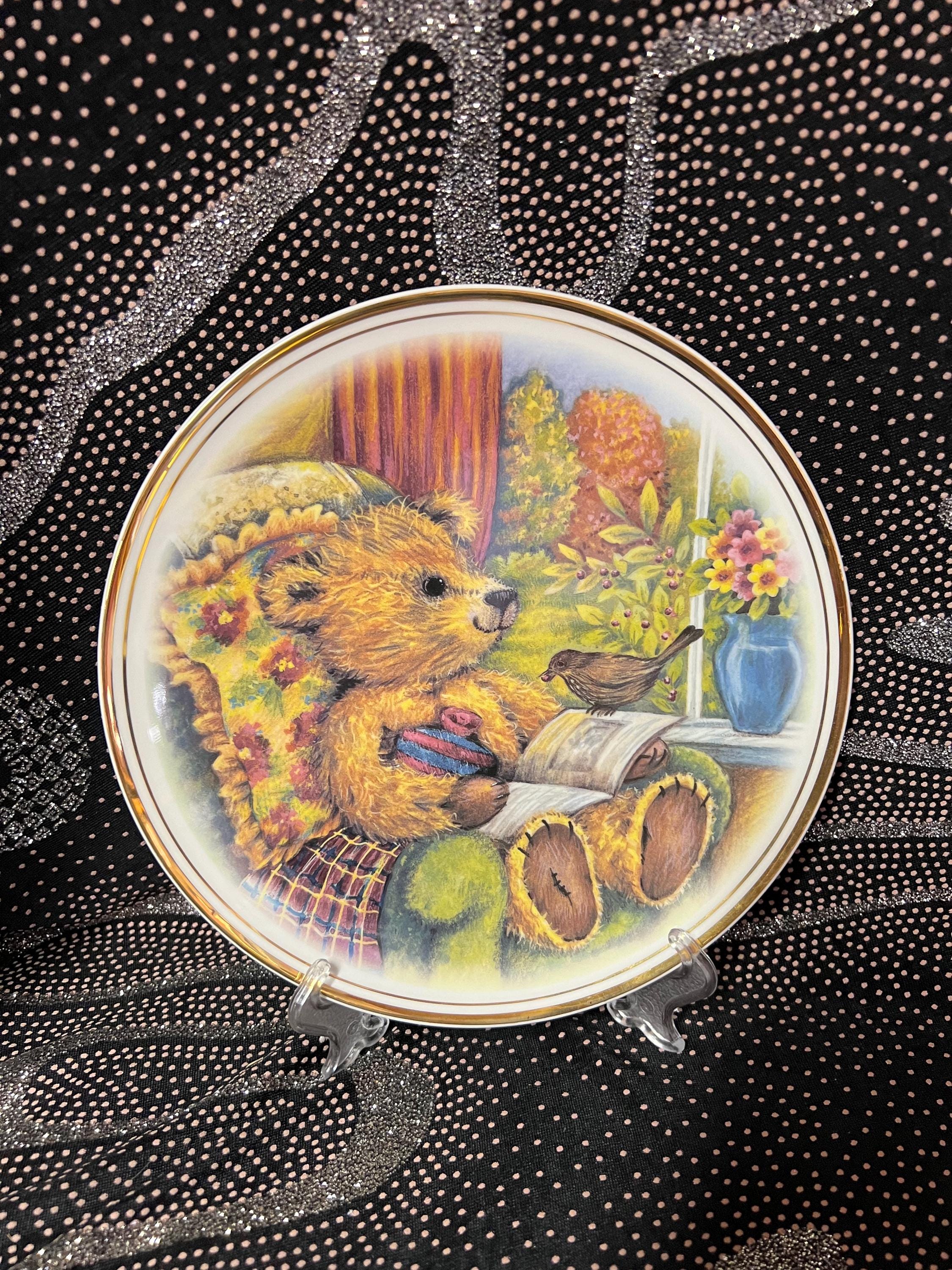 Teddy Bear Plate: Gold Gilt Rim, Fine Bone China, Staffordshire